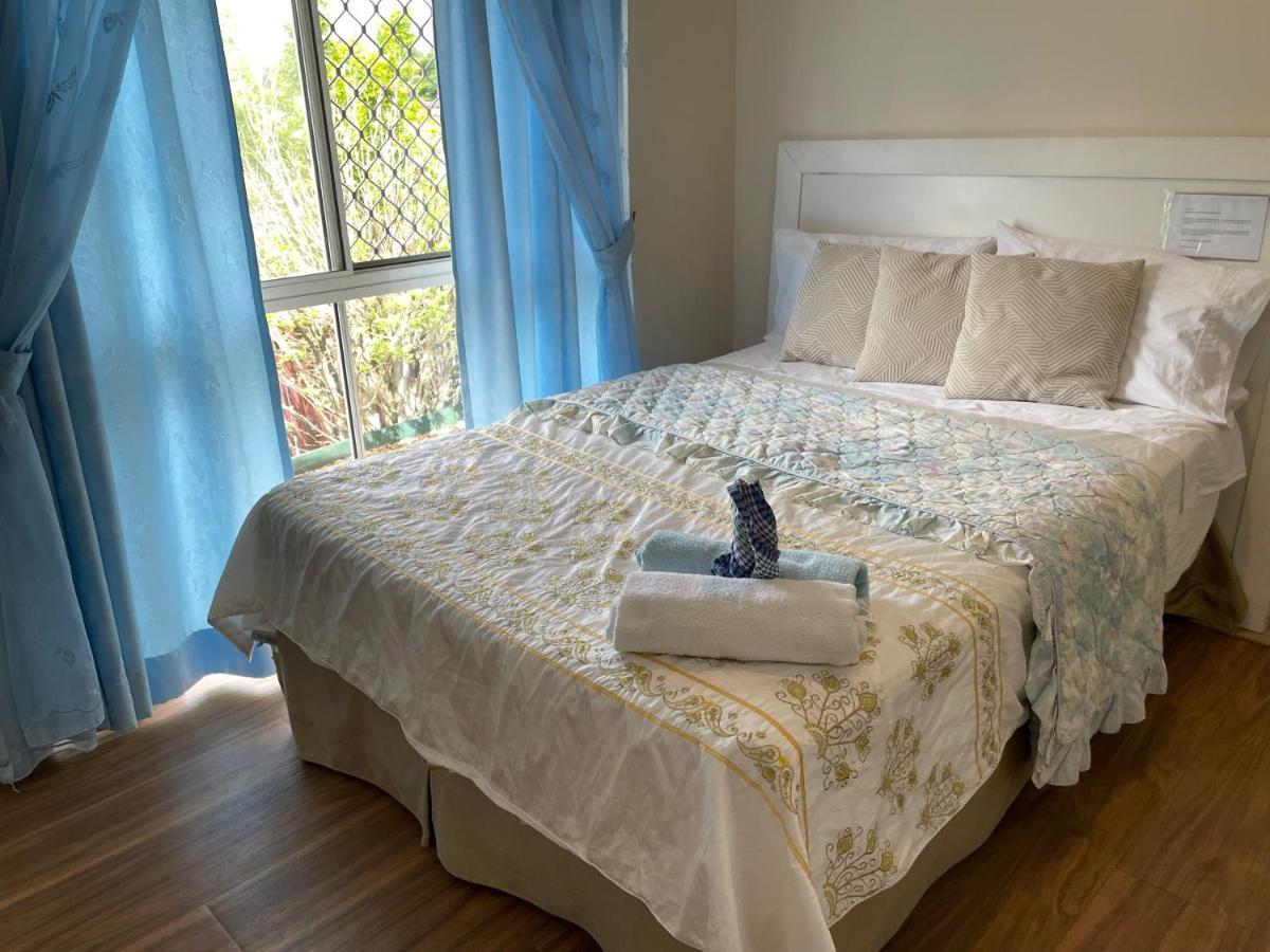 Theme Parks Amituofo Homestay Голд-Кост Экстерьер фото